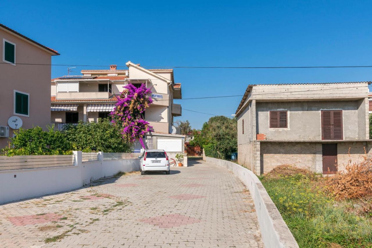 Apartments Sime Rogoznica  Luaran gambar