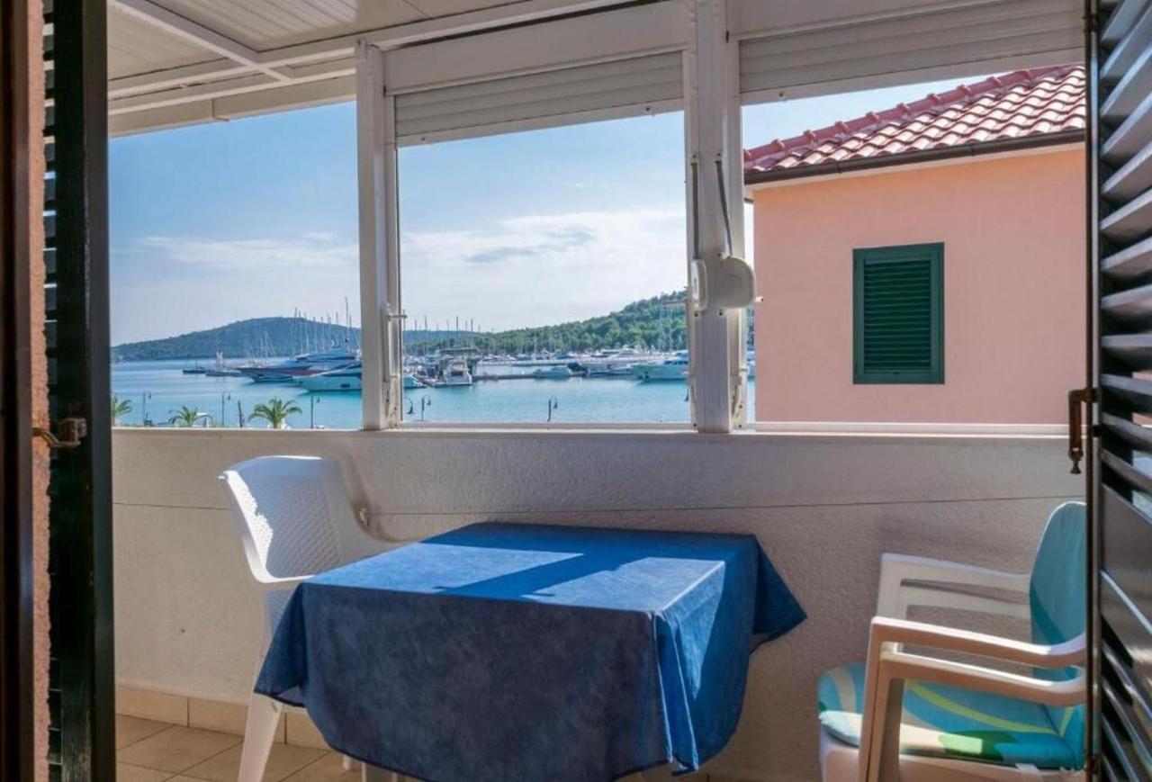 Apartments Sime Rogoznica  Luaran gambar