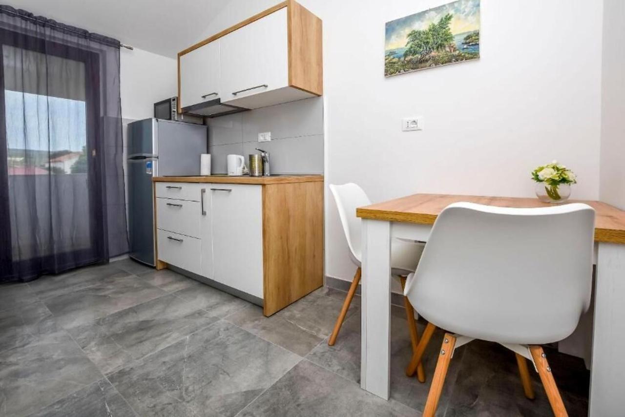 Apartments Sime Rogoznica  Luaran gambar