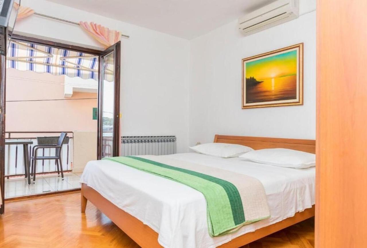 Apartments Sime Rogoznica  Luaran gambar