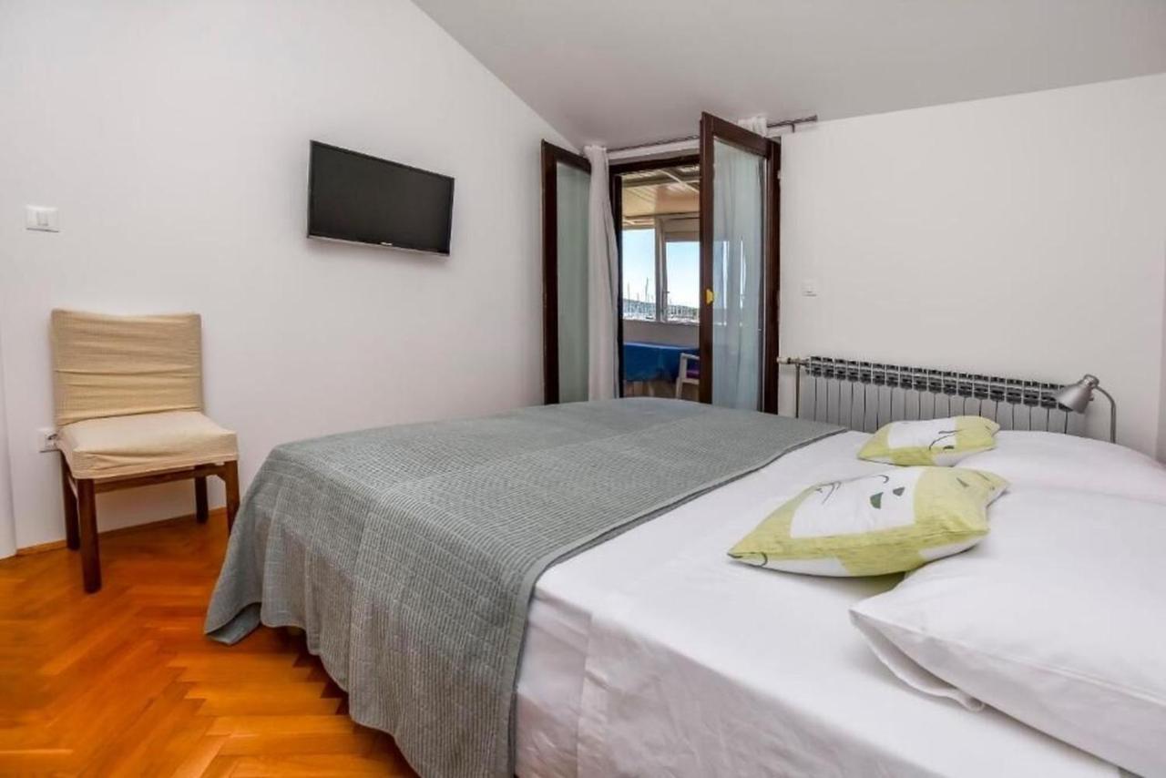 Apartments Sime Rogoznica  Luaran gambar