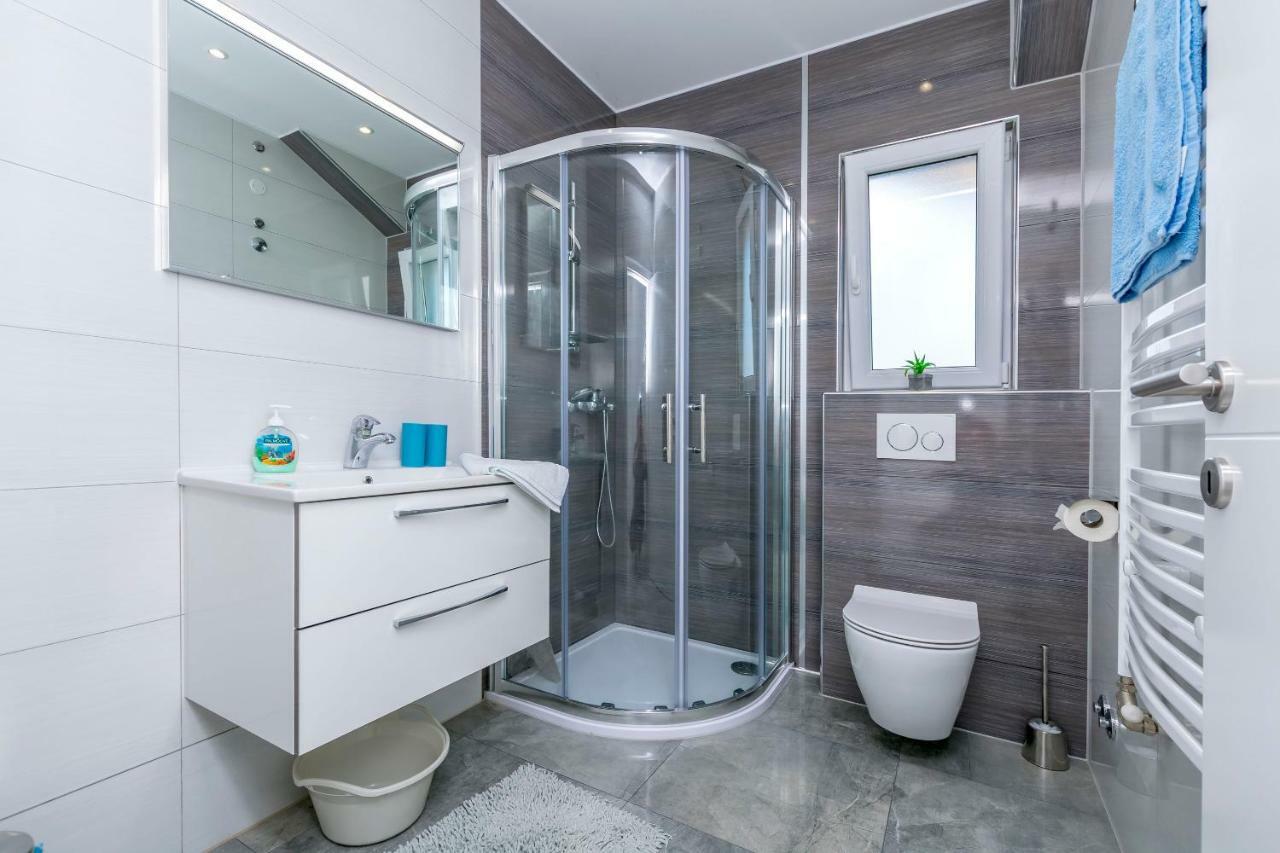 Apartments Sime Rogoznica  Luaran gambar